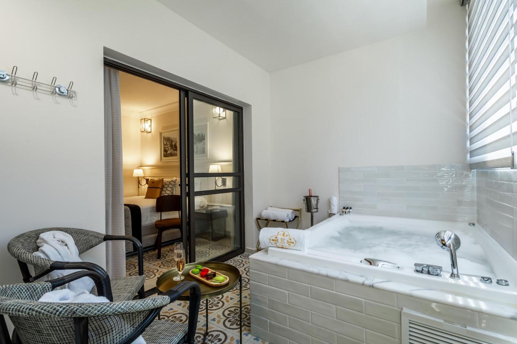 Edmond Luxury Hotel & Spa Рош Пина Екстериор снимка