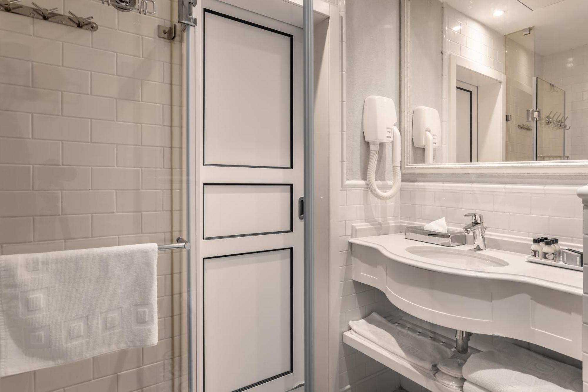 Edmond Luxury Hotel & Spa Рош Пина Екстериор снимка