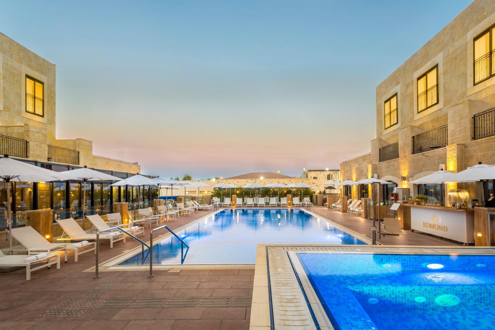 Edmond Luxury Hotel & Spa Рош Пина Екстериор снимка